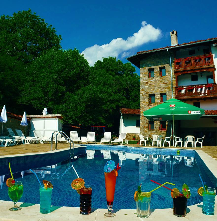 Yakovtsi Inn Экстерьер фото