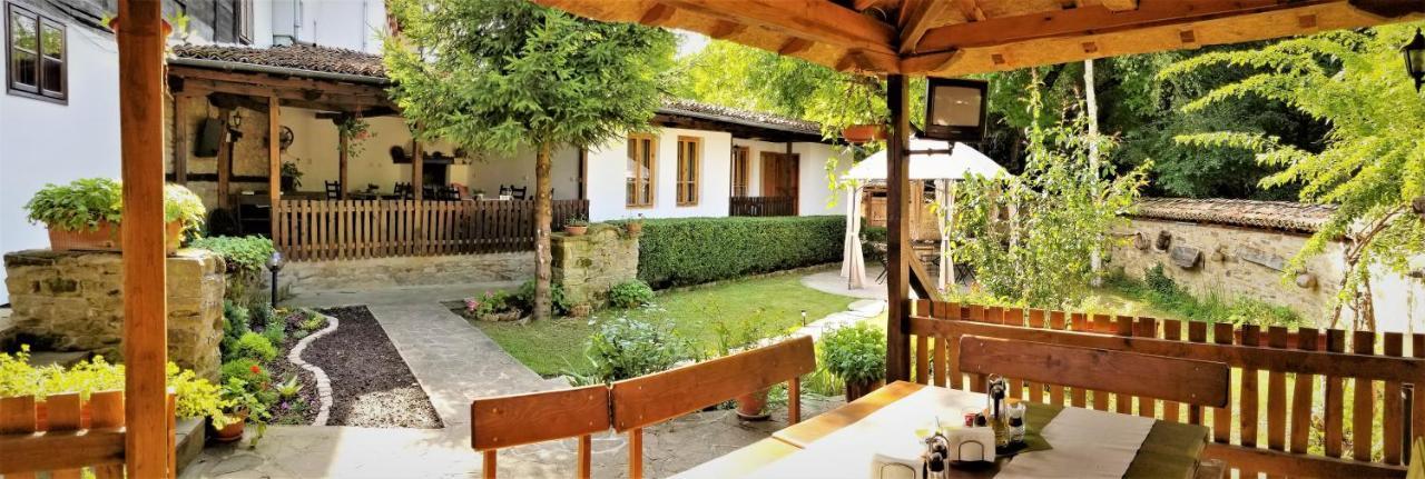 Yakovtsi Inn Экстерьер фото