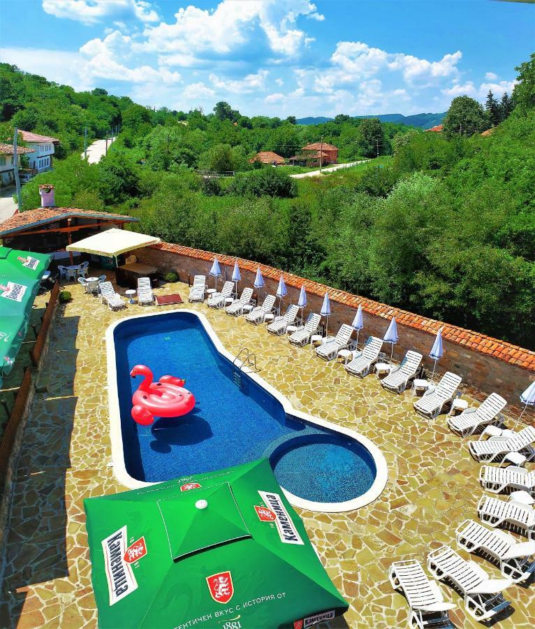 Yakovtsi Inn Экстерьер фото